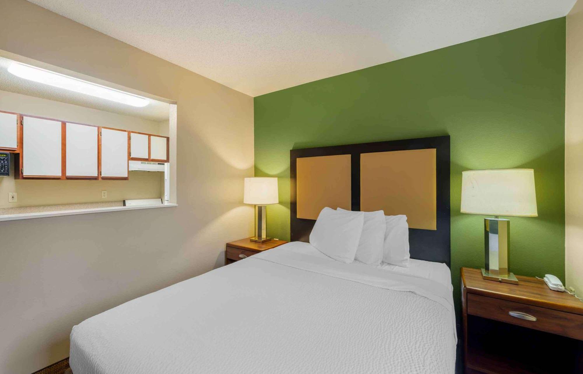 Hotel Extended America - - West Omaha
